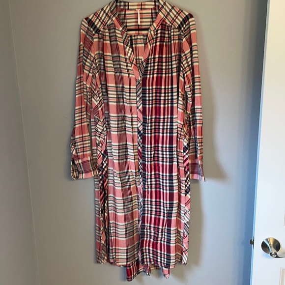 Free People Tops - Free People plaid tunic. Size Medium